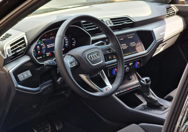 Audi Q3 cena 238900 przebieg: 8000, rok produkcji 2023 z Zbąszynek małe 781